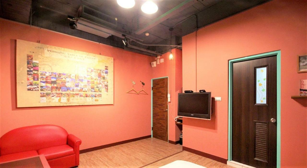 Dongning Atlas Hotel Tainan Exterior photo