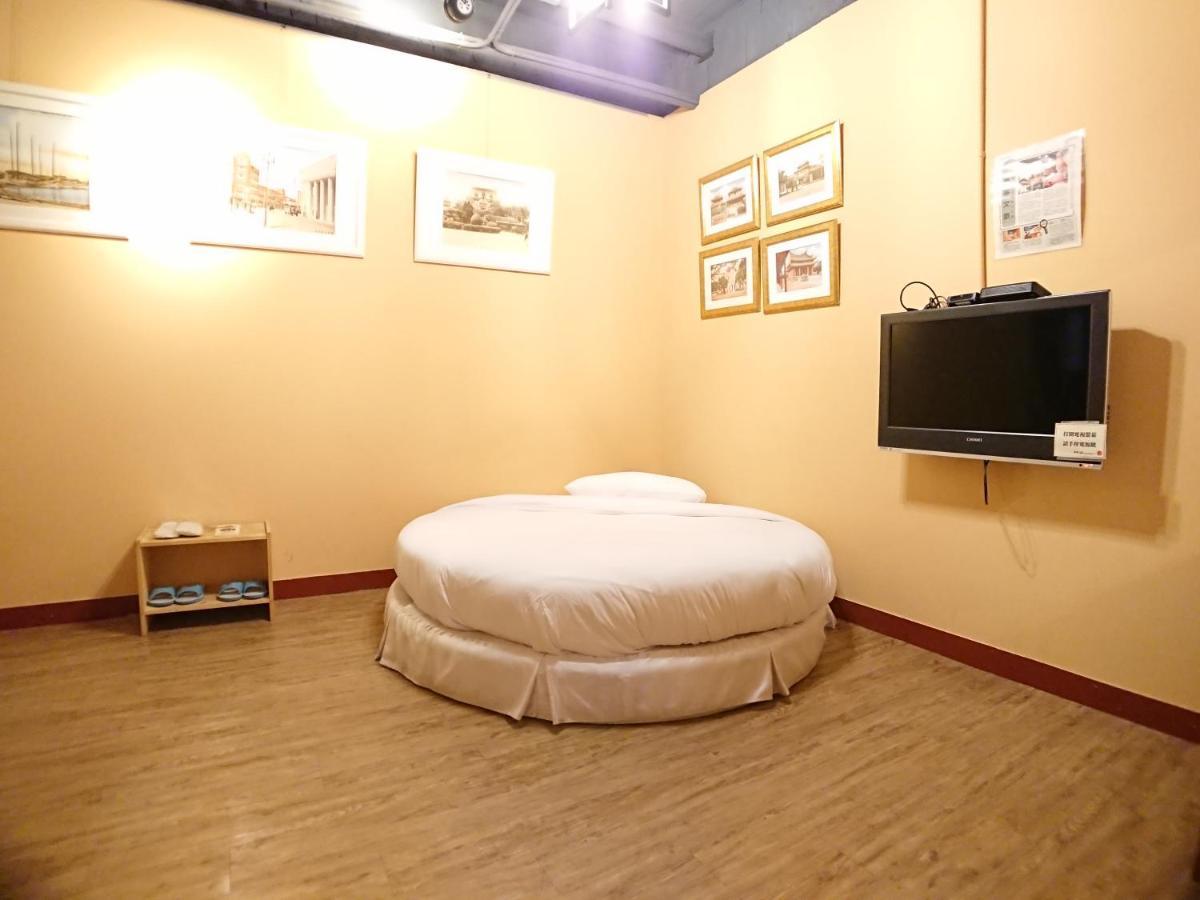 Dongning Atlas Hotel Tainan Exterior photo
