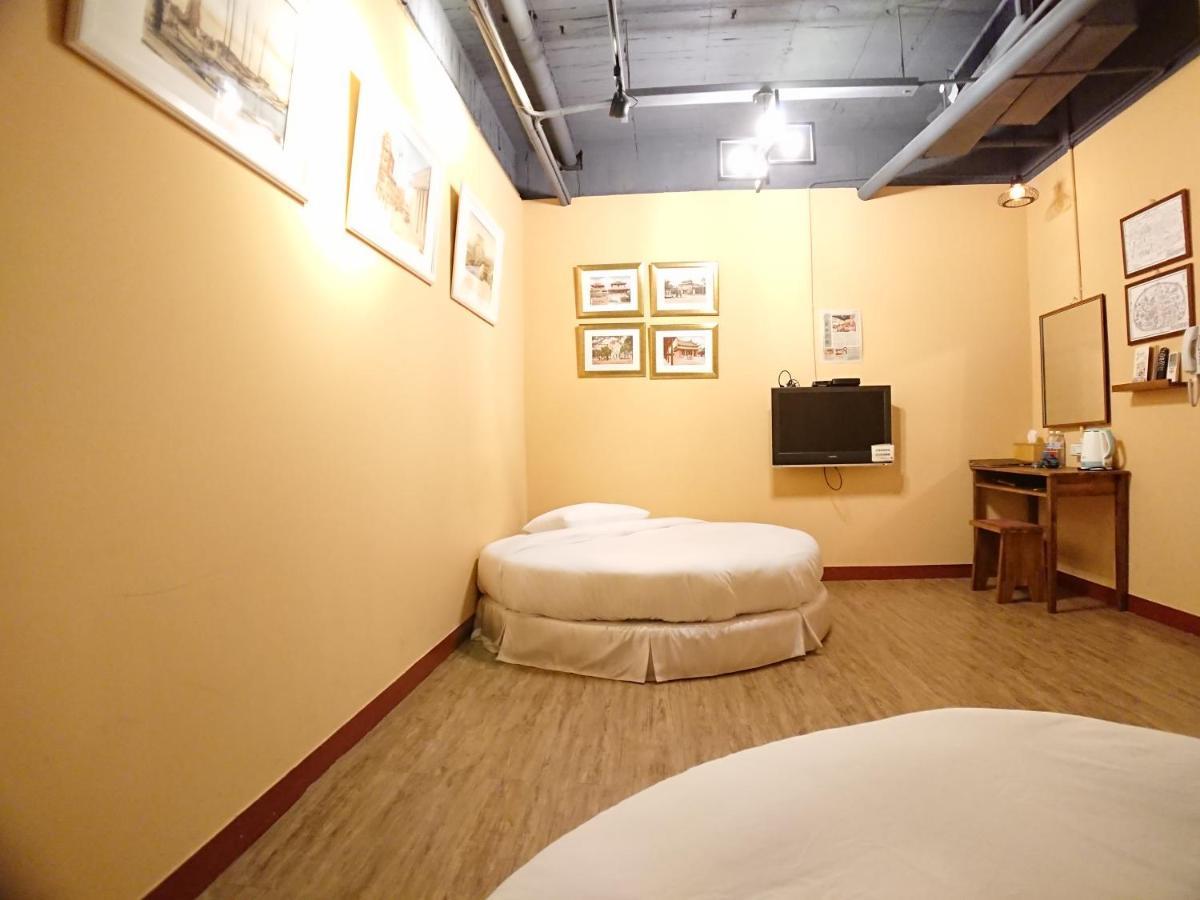 Dongning Atlas Hotel Tainan Exterior photo